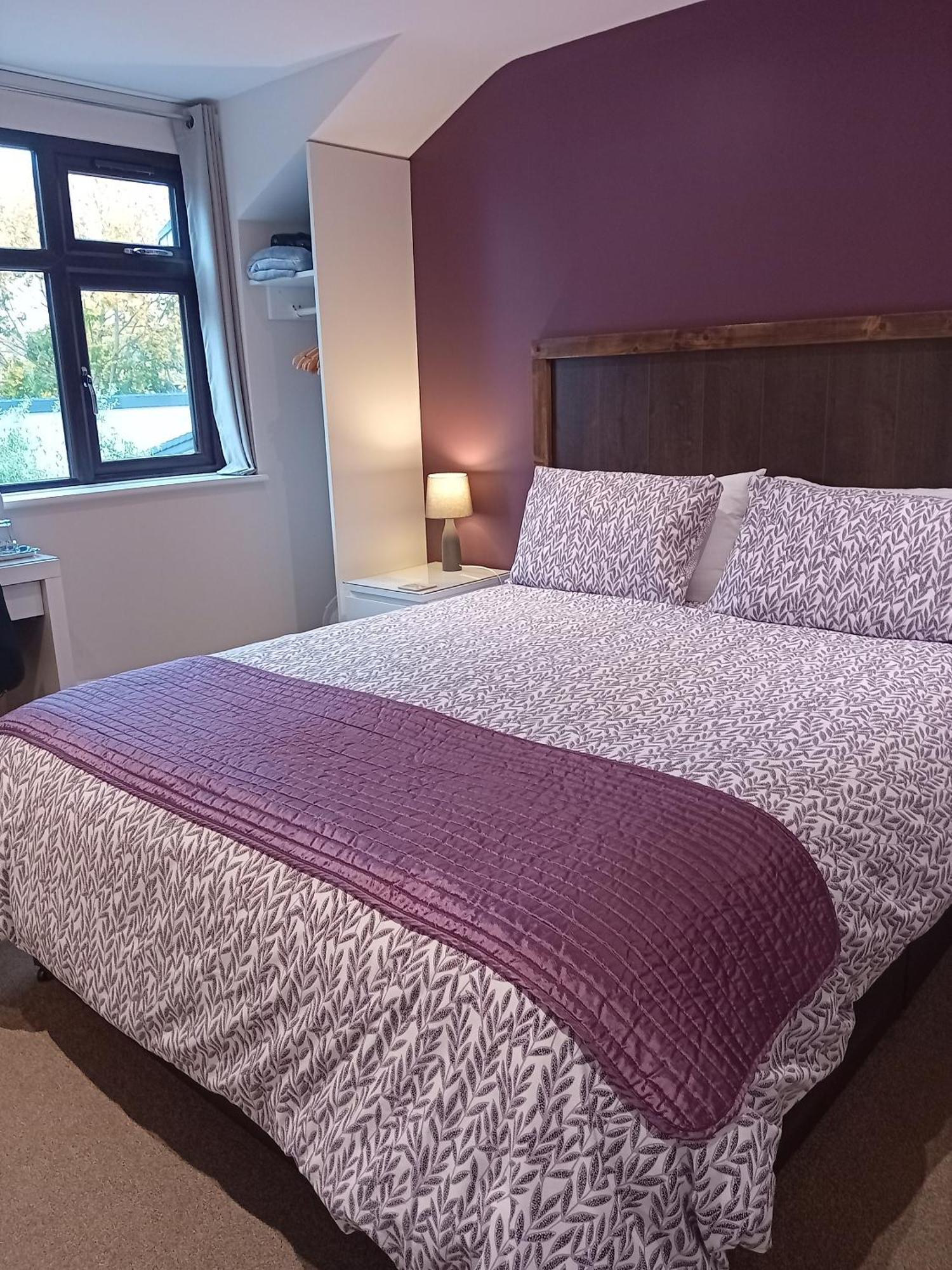 Middle House Bed and Breakfast Coventry Eksteriør billede